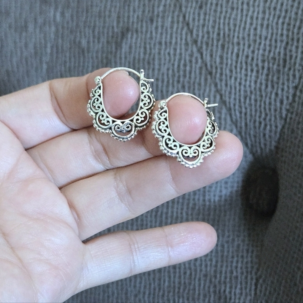 Annika Witt Small Sterling Silver🤍 Bali🇲🇨 Tribal Earrings - Picture 10 of 16